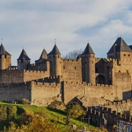 Апартаменты Le Marty 2 *